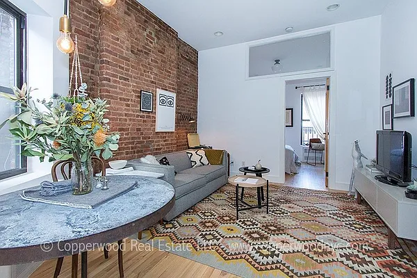 Rented by Copperwood Real Estate | media 20