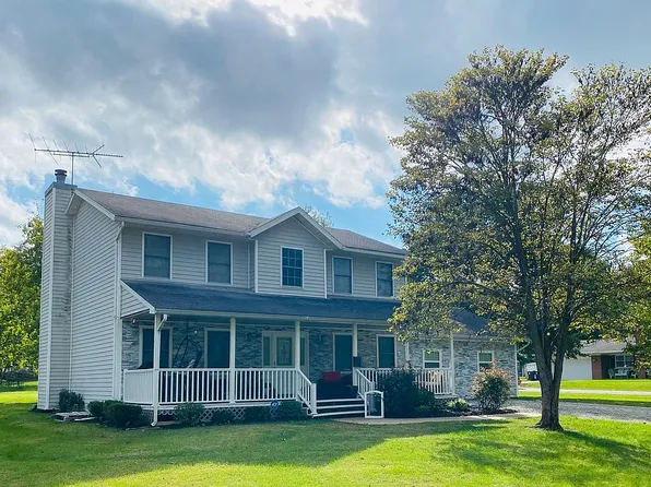 1002 South St, New Athens, IL 62264