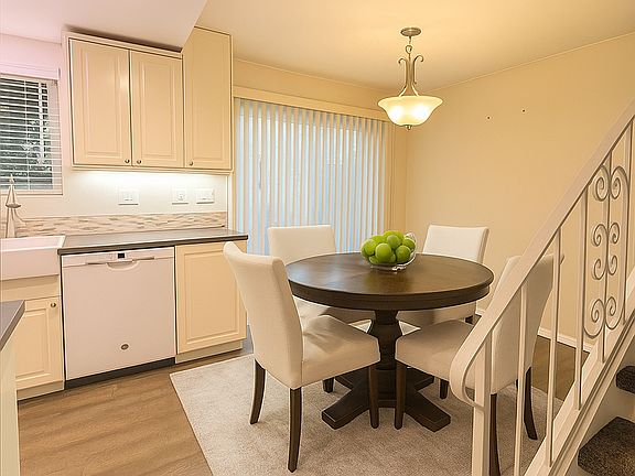 3rd image of 2422 Graham Ave APT 114