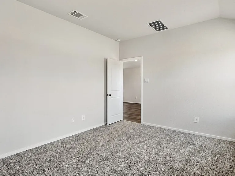 310 Randall Pl — Photo 11
