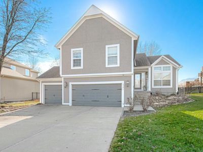 2281 W Layton Dr, Olathe, KS, 66061