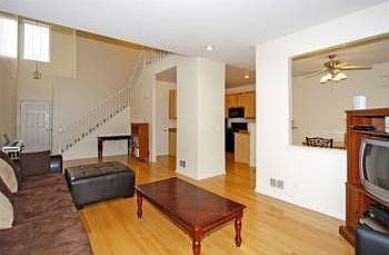 5th image of 168 Southwicke Dr