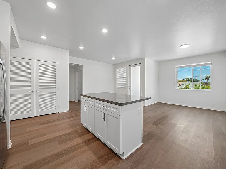 Gallery Park Apartments — Photo 87
