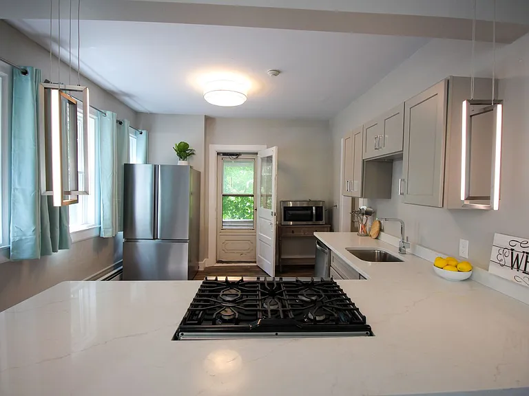 522 Stewart Ave — Photo 13