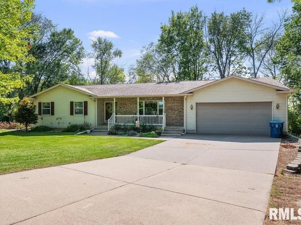 6203 116th St, Blue Grass, IA 52726