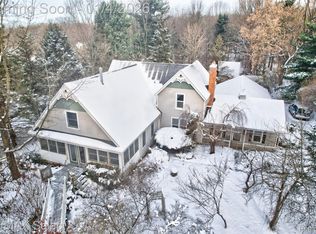 9710 Rattalee Lake Rd, Clarkston, MI 48348