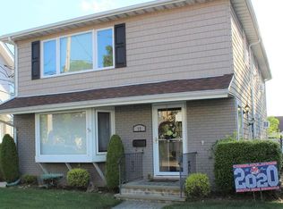 12 Osborne Pl FLOOR 2, Rockville Centre, NY 11570