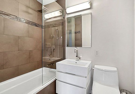 4th image of 333 E 45th St APT 11E