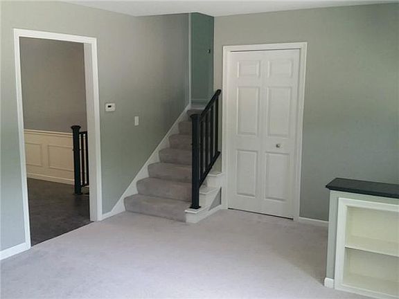 5th image of 3657 Southlawn Dr