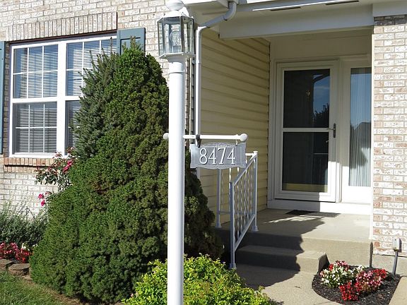 2nd image of 8474 Bridle Ct