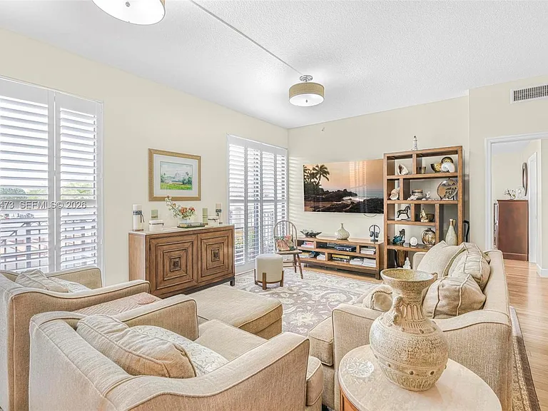 8395 SW 73rd Ave #710 — Photo 8