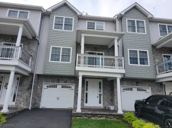 65 Halina Ln, Butler Boro, NJ 07405