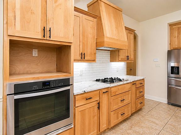 5th image of 2519 Oasis Dr