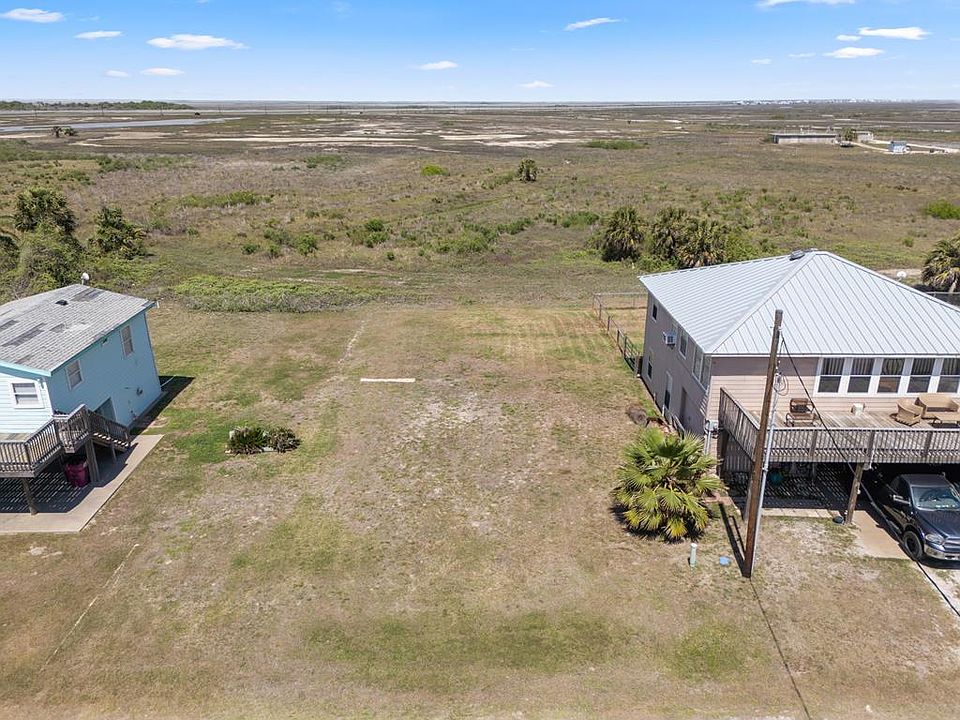 1st image of 499 Beachfront Dr