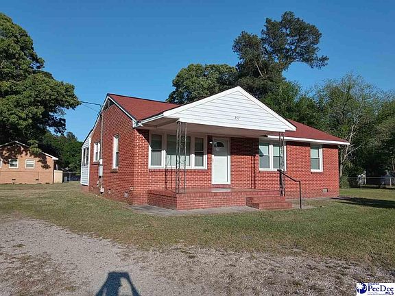 3rd image of 257 Woodwind Dr