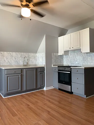 384 E 19th St #2 Photo 1