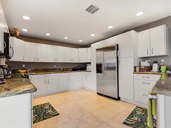 5th image of 2417 Plumosa Ct