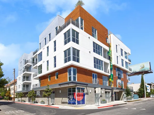 Empire at Fairfax, 1001 N Fairfax Ave #Penthouse 3, West Hollywood, CA 90046