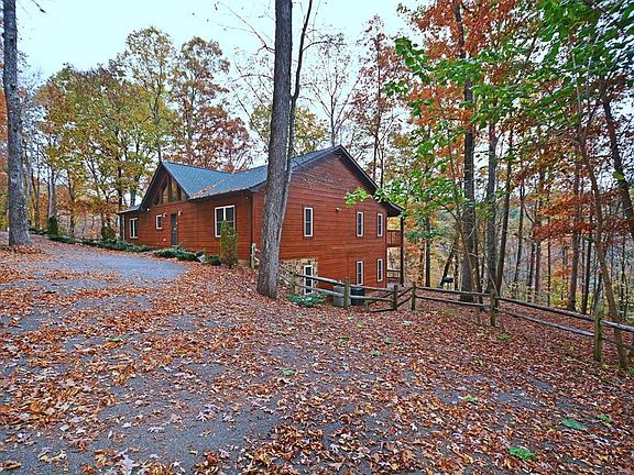 3rd image of 4115 Hickory Hollow Way