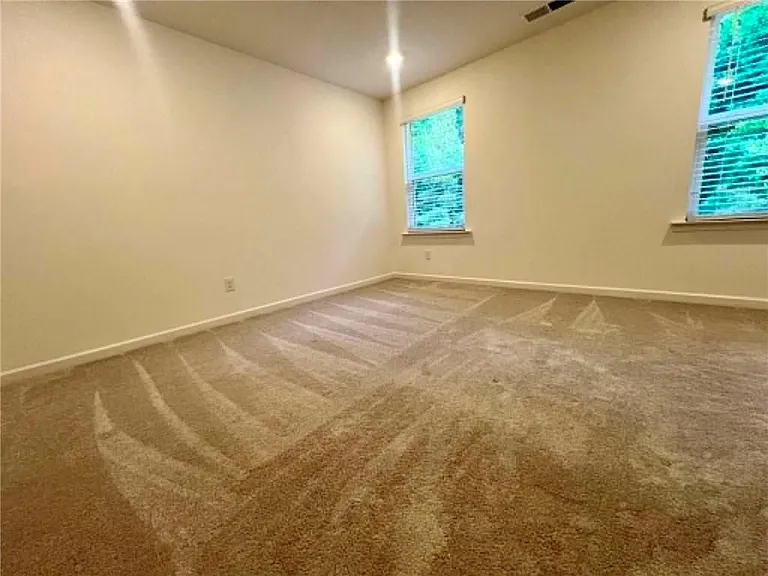 683 Evergreen Rd — Photo 30