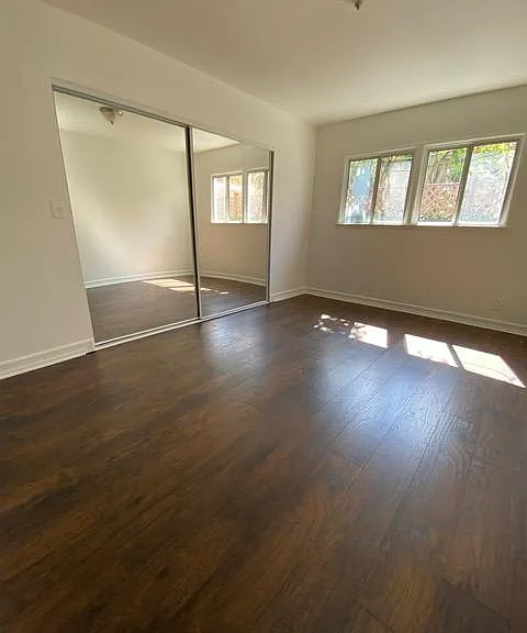 1710 Marshallfield Ln #B — Photo 15
