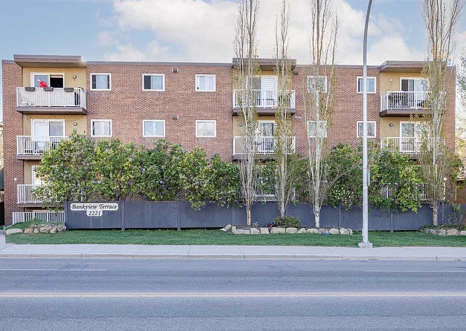 1st image of 2221 E 14th St SW #101