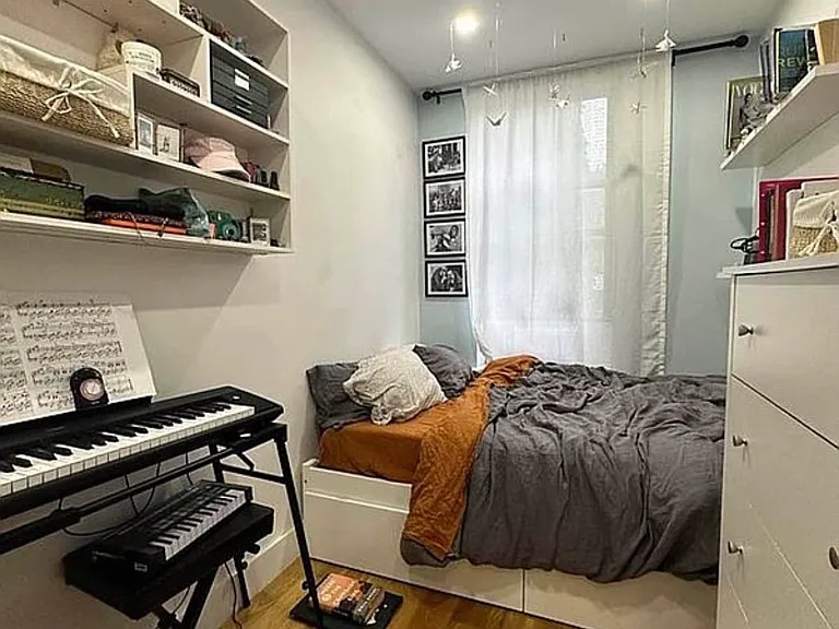 217 E 4th St #2B — Photo 2