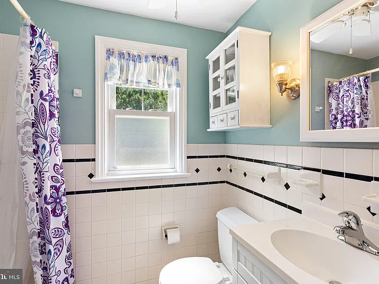112 Cambridge Ave — Photo 5