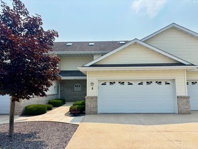924 Prairie GARDENS #8, Kewaskum, WI, 53040
