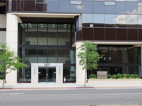3rd image of 127 Greyrock Pl APT 801