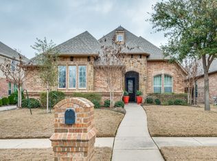 7105 Chimney Creek Dr, North Richland Hills, TX 76182