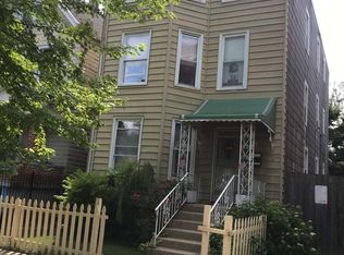 2642 N Springfield Ave FLOOR 1, Chicago, IL 60647