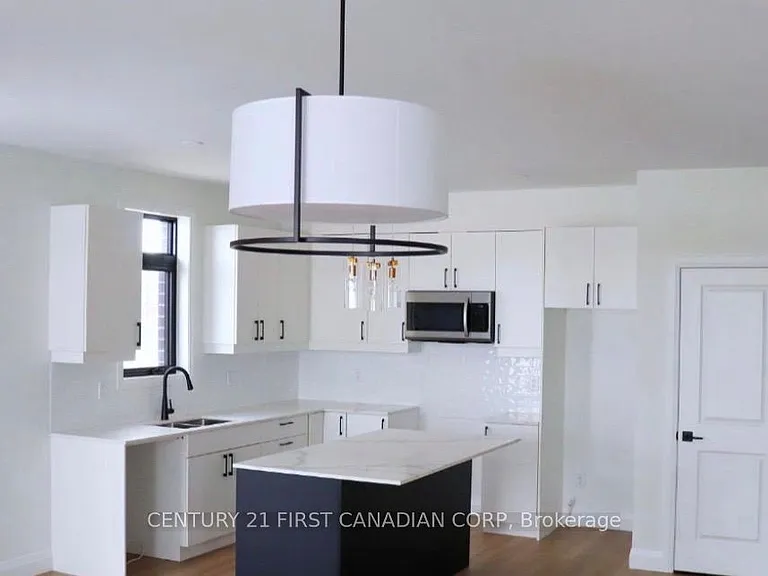 3900 Savoy St #127 — Photo 2