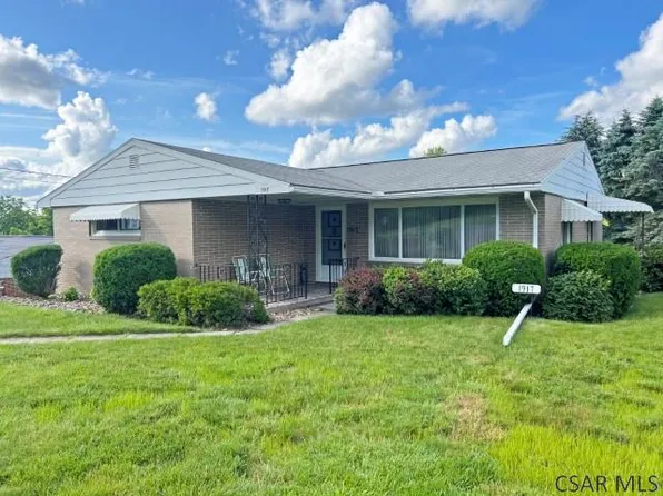 1917 Eugene St, Johnstown, PA 15904