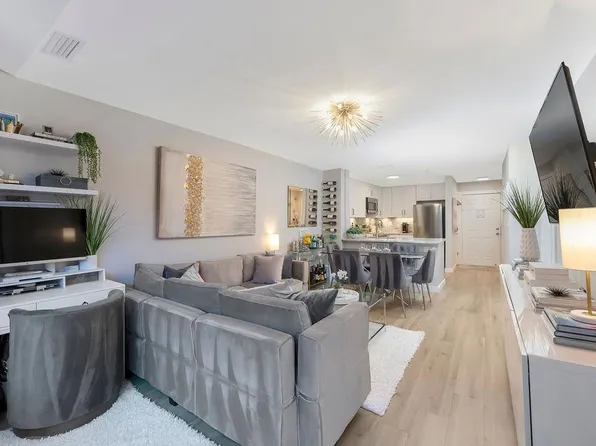 26 Avenue At Port Imperial image 8 of 38