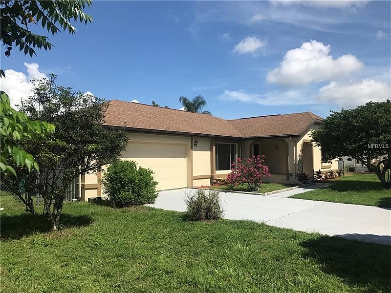 1st image of 132 Campeche Ln