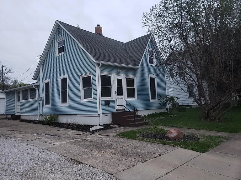 311 W Stanage Ave — Photo 9
