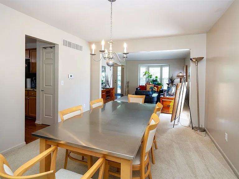 3481 Castlewood Ct — Photo 26