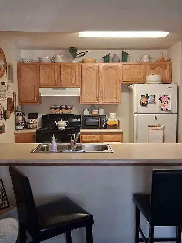 2 bed, 1.0 bath, 850 sqft, $575 — Photo 3