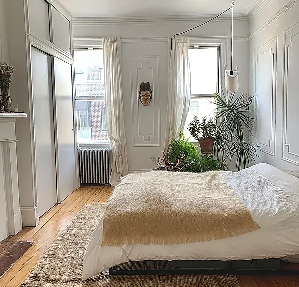 190 Huron St #3R — Photo 3