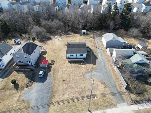 1146 Saint Margarets Bay Rd, Beechville, NS B3T 1A7