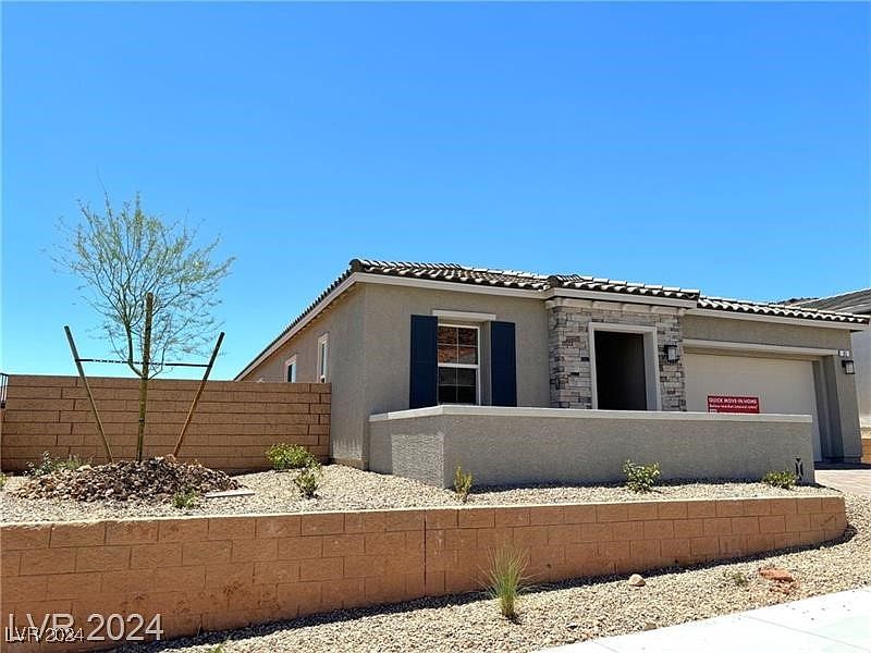 1st image of 85 Cathedral Wash Pl