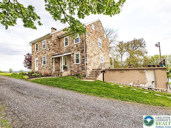 4th image of 4493 Mount Pleasant Rd
