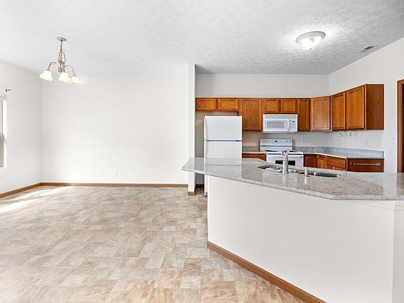 5th image of 5205 Wilmington Cir