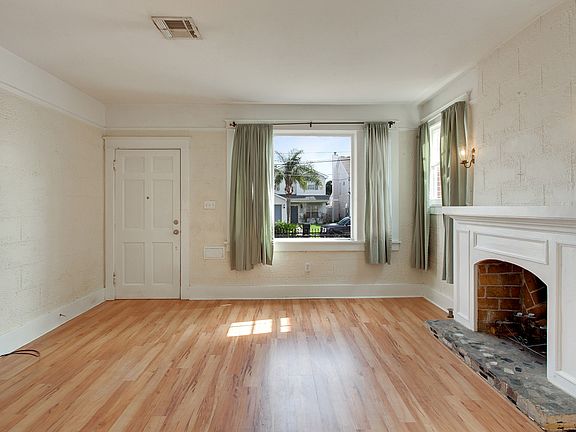 4th image of 712 Weiblen Pl
