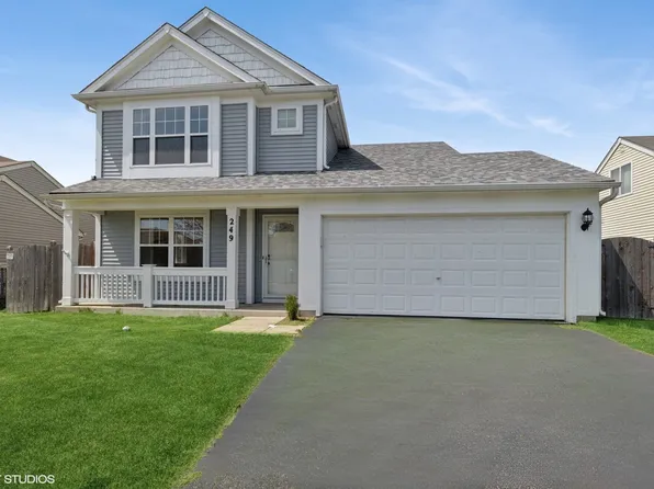 249 E Camden Ln, Round Lake Beach, IL 60073