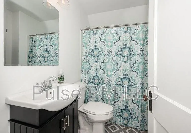 2730 Dakota Ave #B — Photo 13