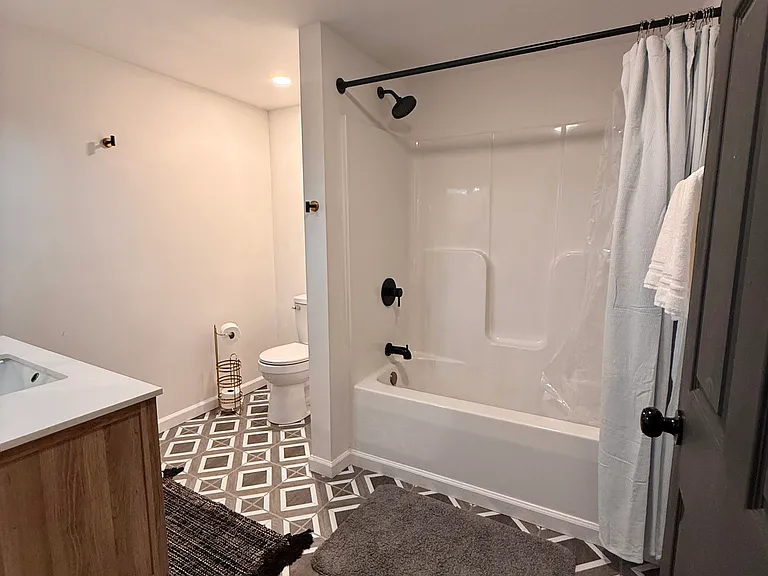 106 Blair St #1 — Photo 4