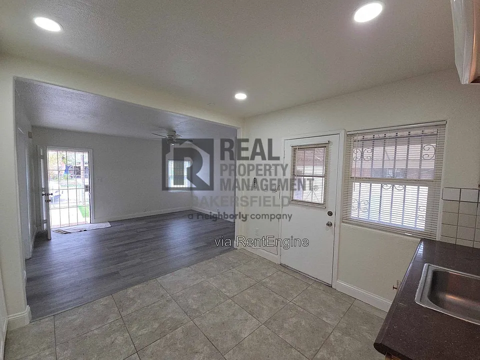 1518 Palm Dr #A