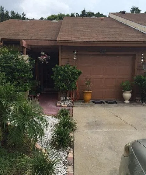 214 Egret Ct — Photo 1